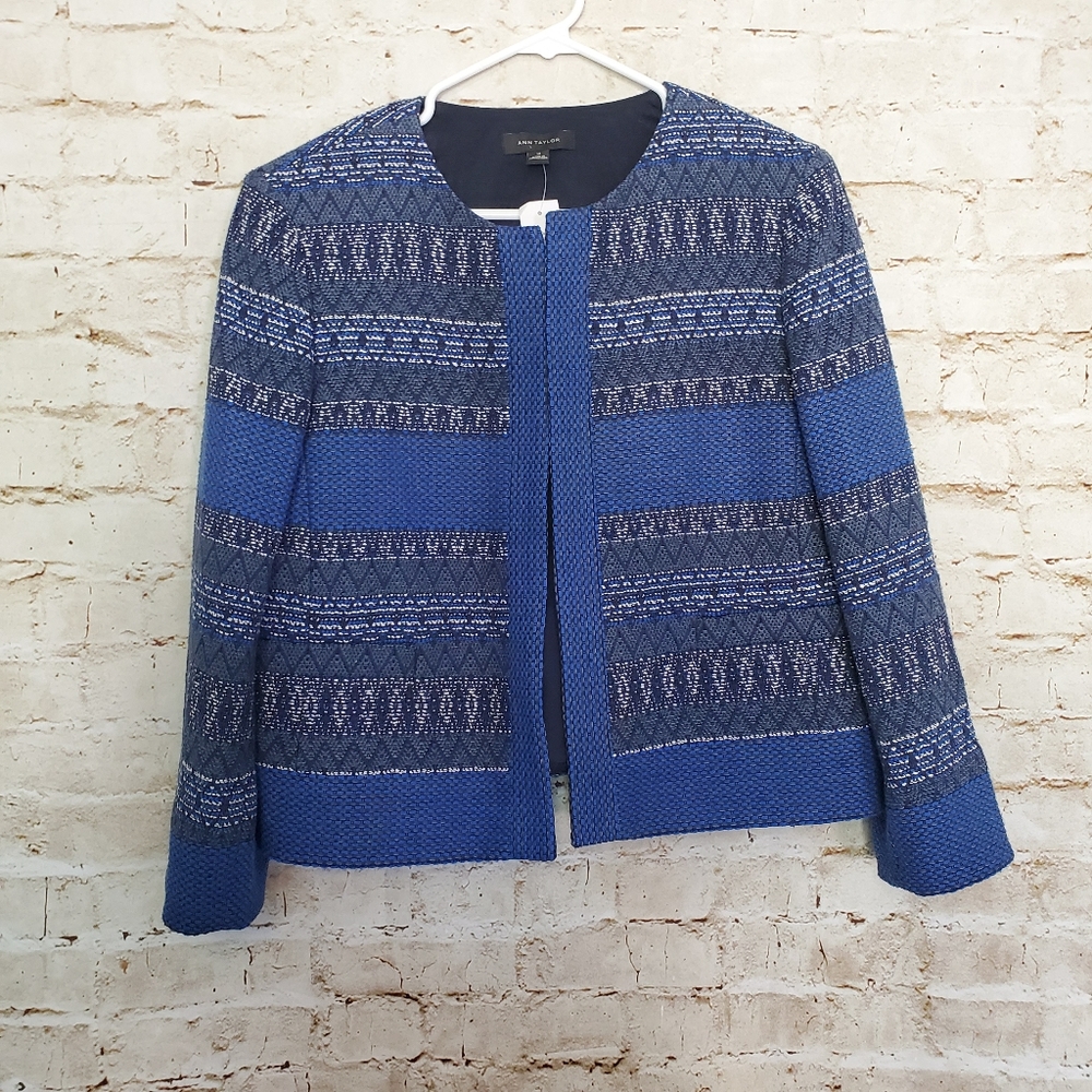 Ann Taylor Blue Tapestry Open Front Collarless Jac